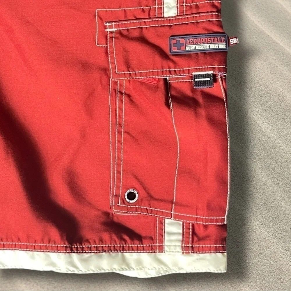 Aeropostale Men’s Cargo Swim Trunks / Shorts Burgundy Red Size Small